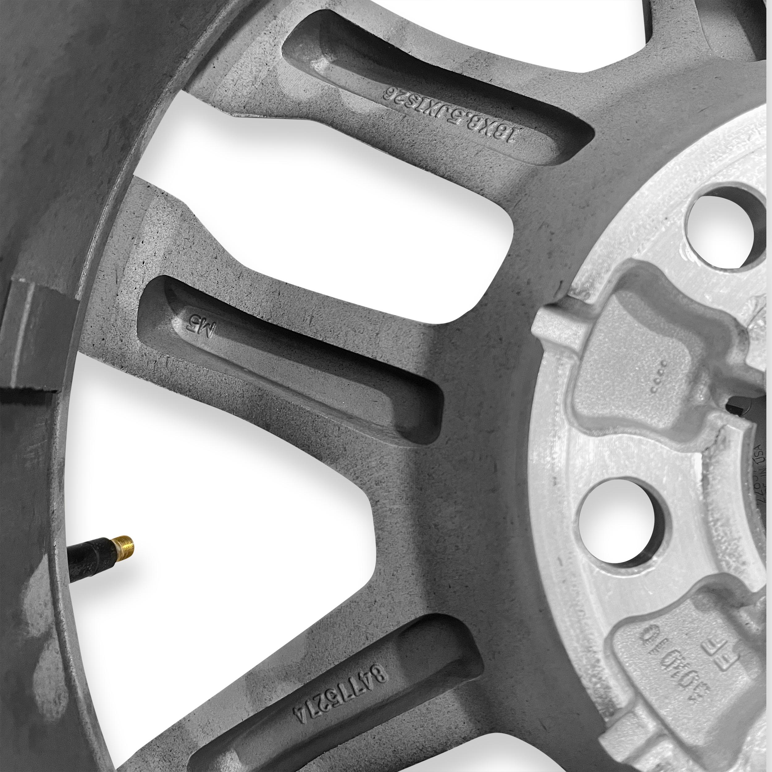 2024-2025 Chevrolet Colorado
18x8.5 Genuine OEM Alloy Wheel / Rim view 4