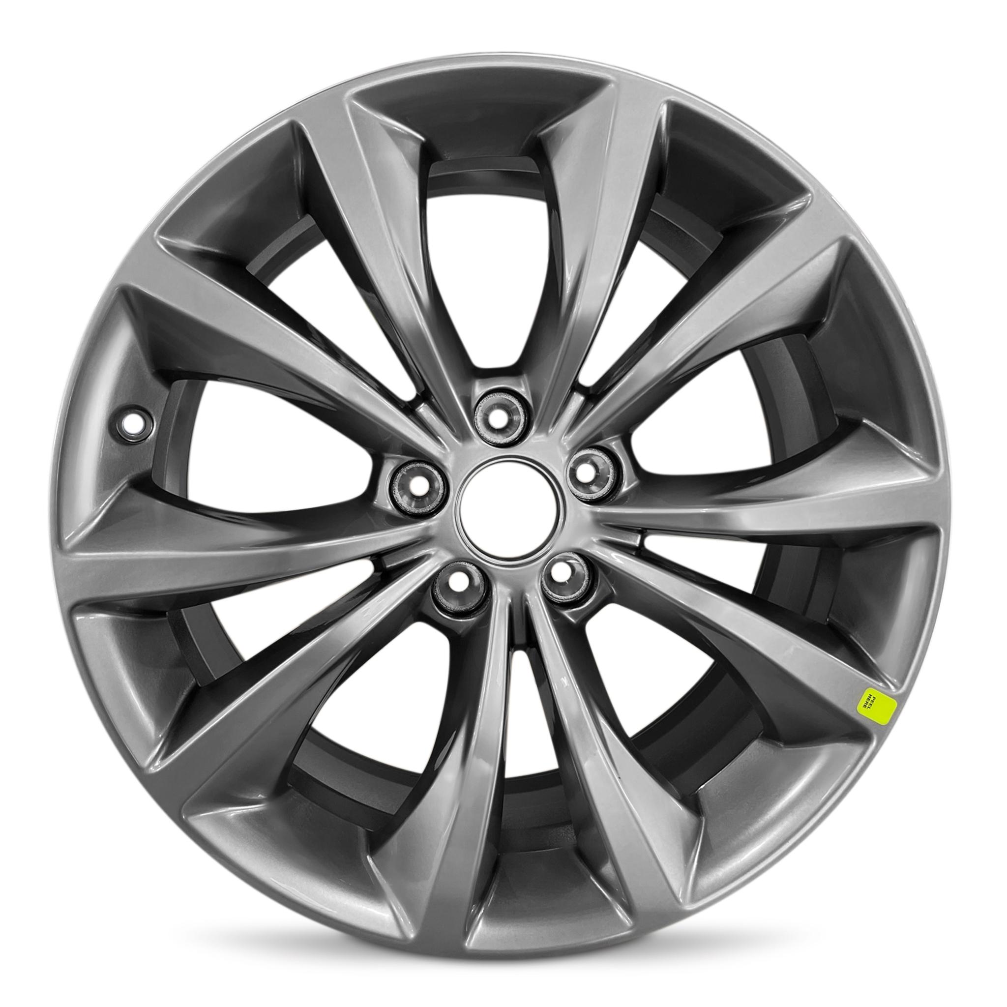 2015-2017 Chrysler 200
18x8 Genuine OEM Alloy Wheel / Rim